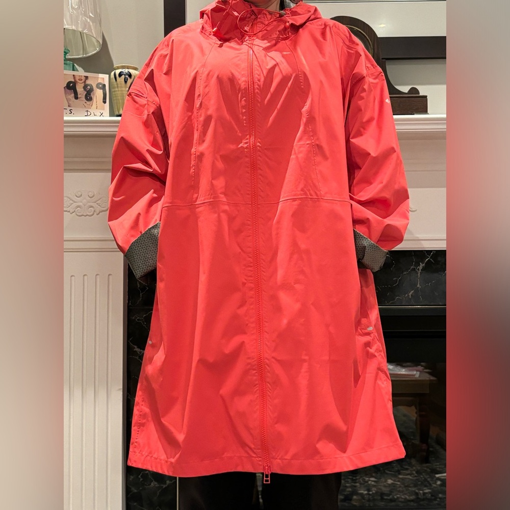 Columbia women’s rain coat, size 3xl.